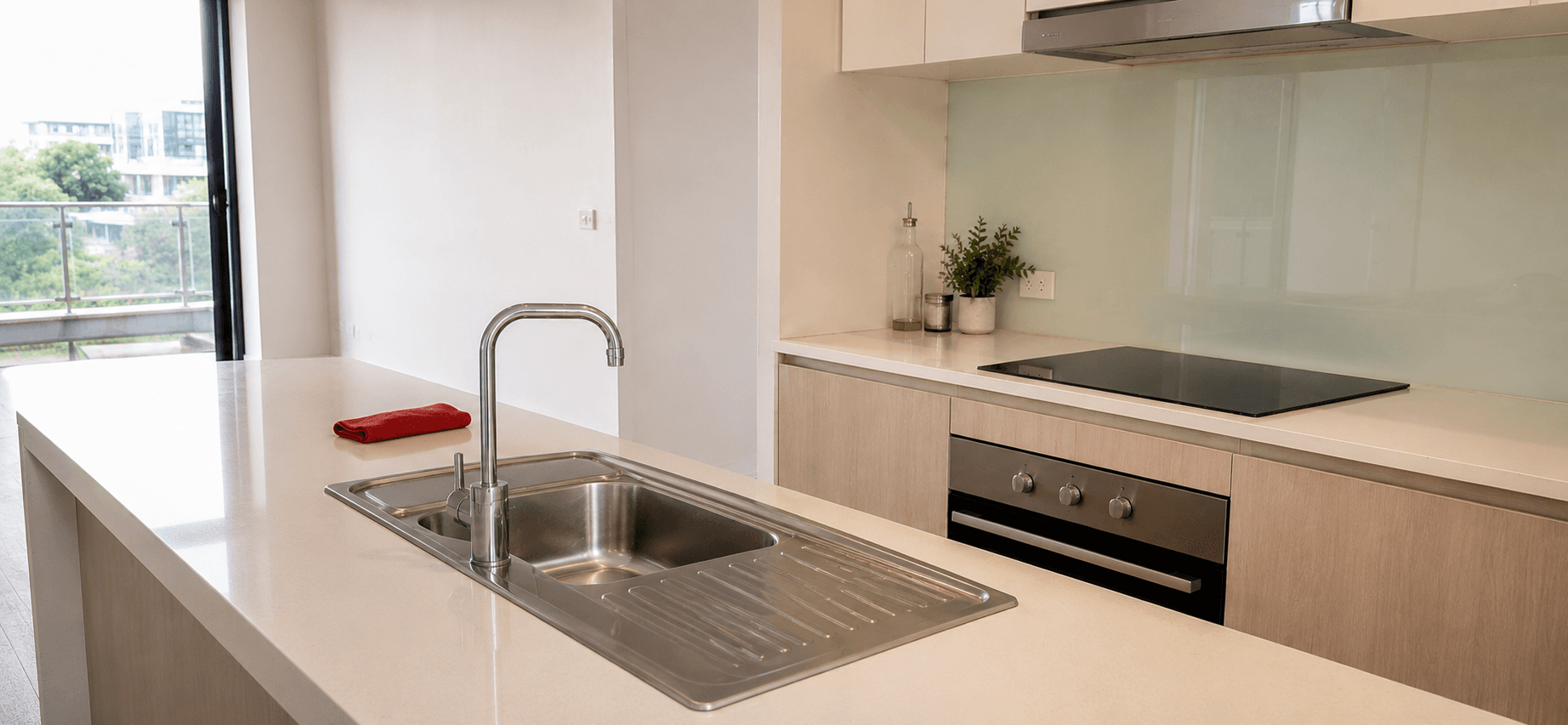 Spotless kitchen after a bond clean